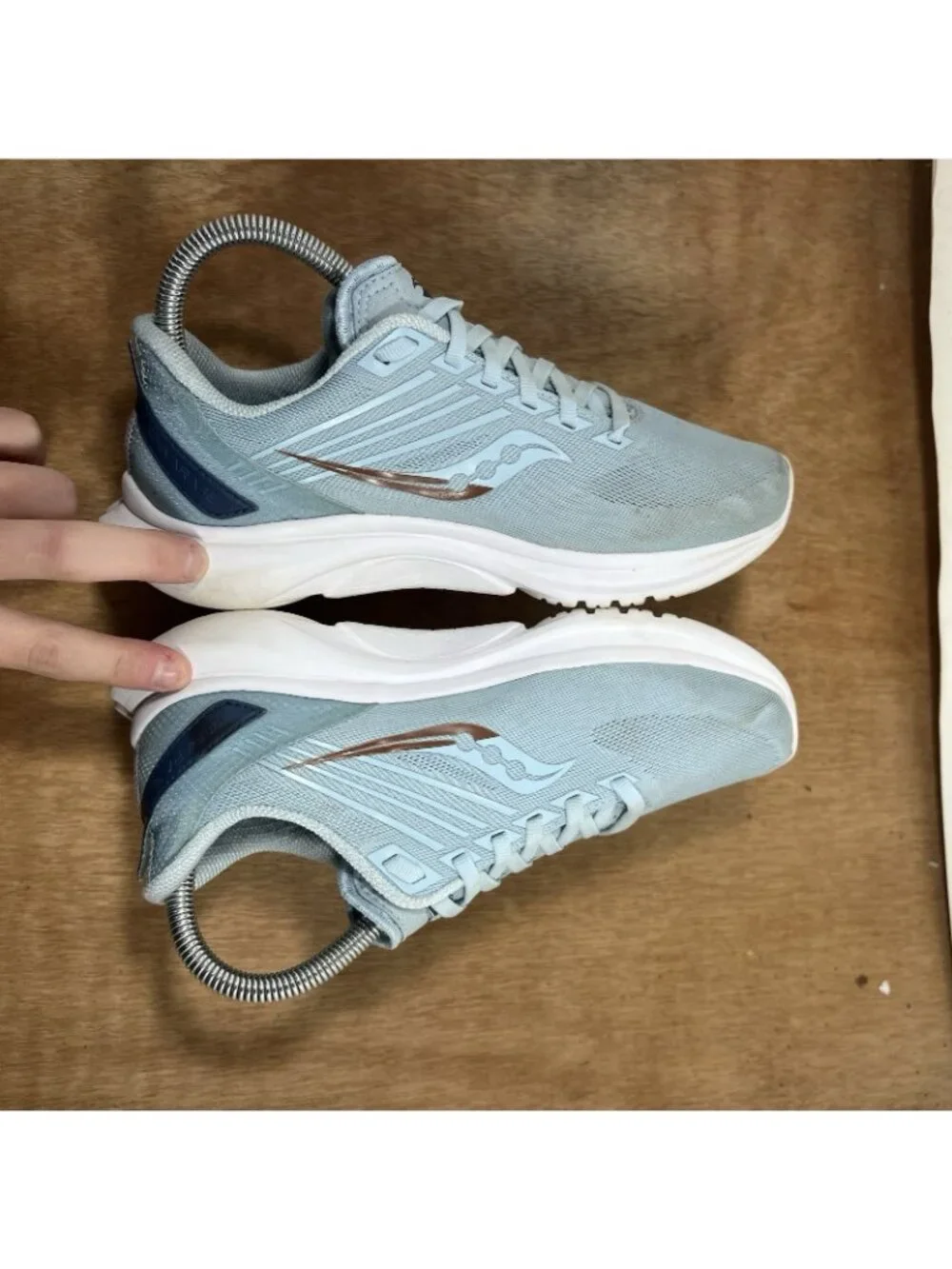 Saucony Kinvara 12 Womens Size 7 Blue Running Shoes Sneakers S10619-35